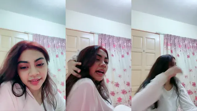 Endingnya Mahasiswi Cakep Pamer Belahan Susu Id 19282176 Mango