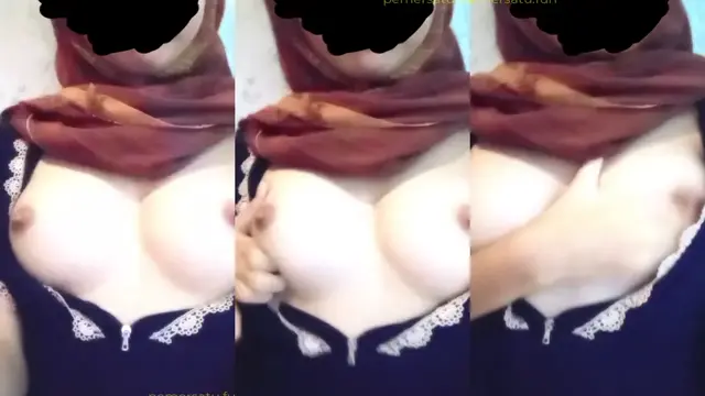 Jilbab ABG 18yo Tocil Memek Pink Perawan 1