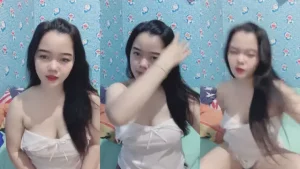 Lepas Kain Pamerin Toket Bulet Mulus Punya Dedek Hot51