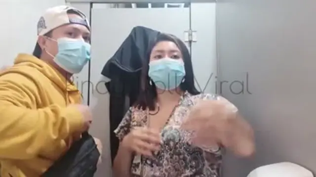 Ngentot Di Toilet Umum Stasiun Kereta Api