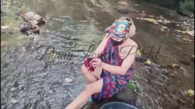 Ngewe Istri Abis Cuci Baju Di Pinggir Sungai
