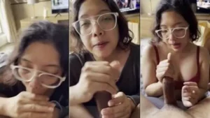 Ukhti Lepas Hijab Binal Di Ranjang